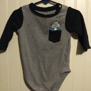 Long sleeve onesie with pocket